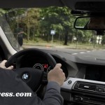 BMW از تصادفات حین گردش به چپ می کاهد
