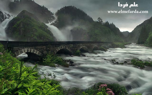 Låtefossen-Waterfall,-Norway